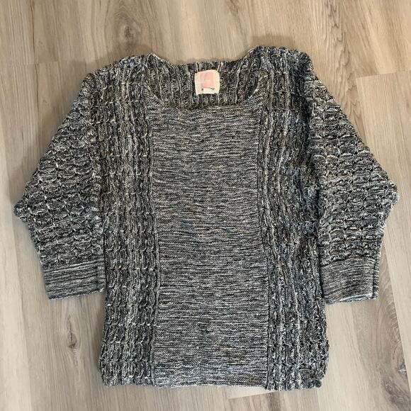 Quiksilver Pullover Knit Sweater Medium Women's Gray White Crew Neck 3/4 Sleeve - Picture 1 of 6